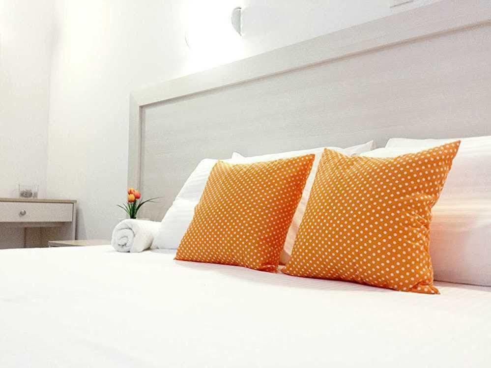 Crown Apartments 卡莱维斯 外观 照片